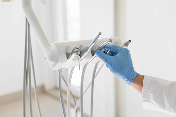 24/7 Emergency Teeth Whitening experts in Hilbert, WI